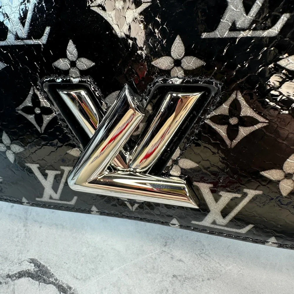 Louis Vuitton Python Twist Monogram Snakeskin Crossbody Bag PM Black/Silver LV - Picture 9 of 15